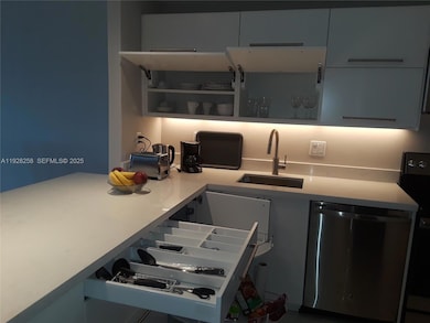 Imperial Towers North unit PH33, Hallandale Beach, FL 33009 - photo 4