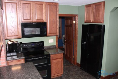 501 S Defiance St, Archbold, OH 43502 - photo 4