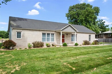 25 Rosewood Dr, Maryville, IL 62062 - photo 2