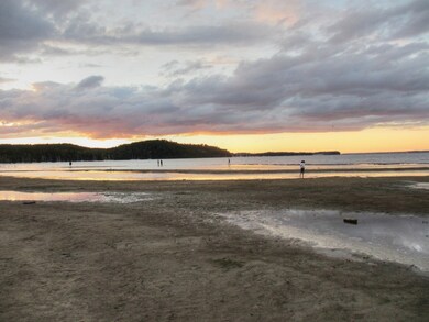 207 Spinnaker Ln, Shelburne, VT 05482 - photo 2