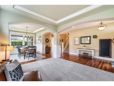 Living Room/Entrance