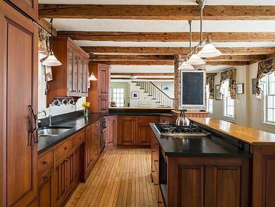 37 Main St, Yarmouth, ME 04096 - photo 4