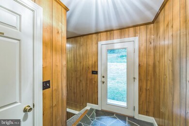 217 Mountain View Rd, Reading, PA 19607 - photo 6