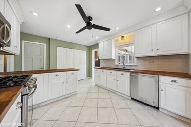 1106 S Sumner St, Wheaton, IL 60189 - photo 6