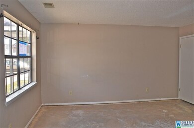 1920 Springlake Ct, Birmingham, AL 35215 - photo 5