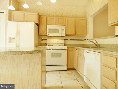 10309 Tulip Tree Dr, Bowie, MD 20721 - photo 5