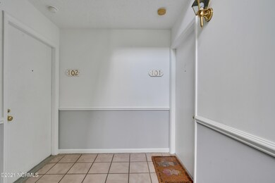 4504KimberlyWayUnit101-04