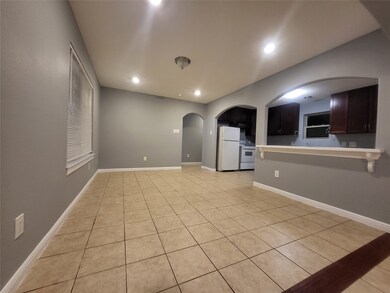 2712 Woodard St, Houston, TX 77026 - photo 6