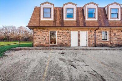 6300 Midway Rd unit B, Springtown, TX 76082 - photo 2