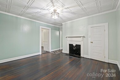 658 E Front St, Statesville, NC 28677 - photo 6