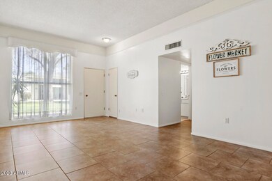 06_13082_N_100th_Dr__06_mls