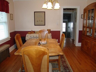 46 Cuthbert St, Schenectady, NY 12302 - photo 4