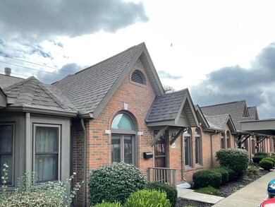 5814 Thada Ln unit 5814, Columbus, OH 43229 - photo 2