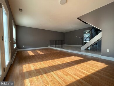 7512 Clemson Ct unit 90, Manassas, VA 20109 - photo 4