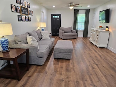 475 Otter Creek Rd, Fitzgerald, GA 31750 - photo 2