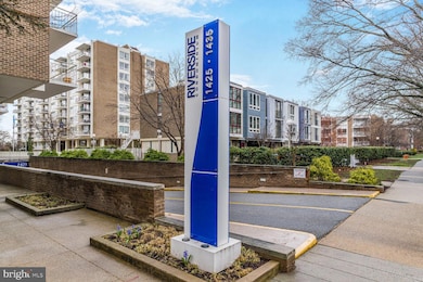 Riverside unit A117, Washington, DC 20024 - photo 2