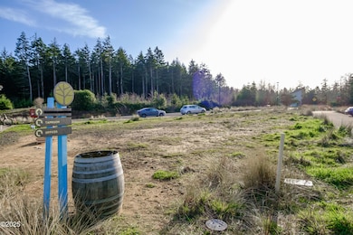 TL3600 SE College Way, Newport, OR 97366 - photo 5