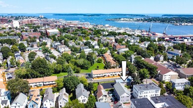 7 May St unit 3, Portland, ME 04102 - photo 3