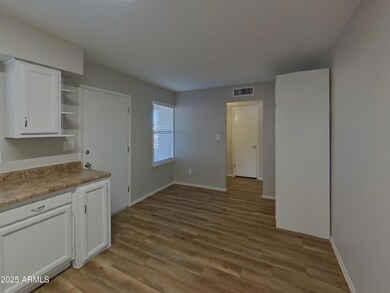 1013 W Anderson Dr, Phoenix, AZ 85023 - photo 4