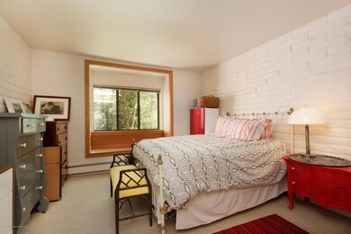 222HunterCreekCondo_HiRes007