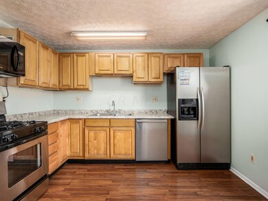 712 Cherryhurst Dr, Columbus, OH 43228 - photo 6