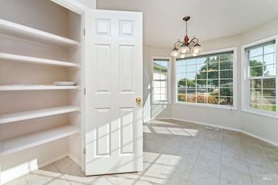 239 E Spinosa Dr, Meridian, ID 83646 - photo 7