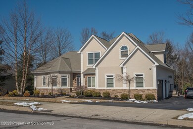 813 Parkview Rd, Moscow, PA 18444 - photo 2