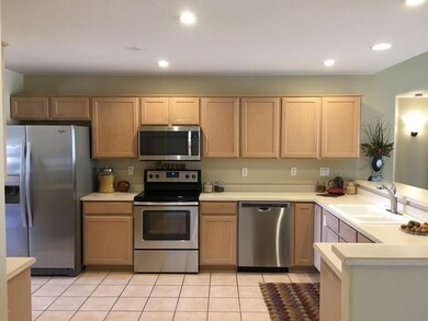 Huge, Light and Bright Kitchen