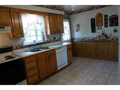 Kitchen. appliances are included. Refrig, dishwash