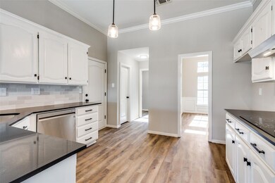 1905 Country Brook Dr, Weatherford, TX 76087 - photo 7