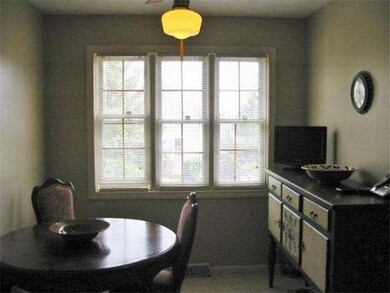 145 Laurelwood Dr unit 145, Hopedale, MA 01747 - photo 2