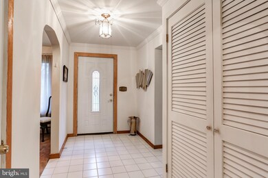 114 E Glenn Rd, Hershey, PA 17033 - photo 4