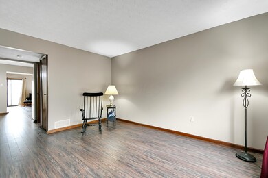 5690 Jousting Lane Columbus Ohio-6