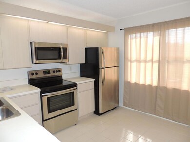 7 Amherst Ct unit D, Royal Palm Beach, FL 33411 - photo 6