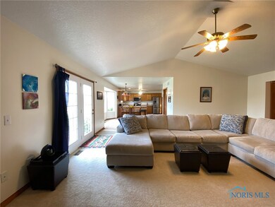 813 Tarra Oaks Dr, Findlay, OH 45840 - photo 5