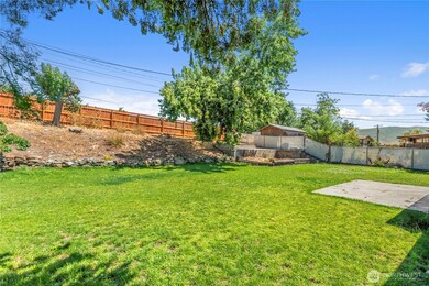 17 S Lombard Ave, East Wenatchee, WA 98802 - photo 7