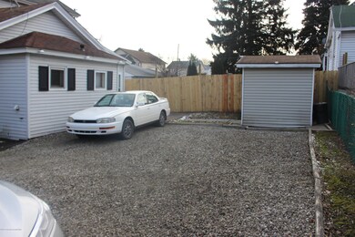 340 Evans Ct, Scranton, PA 18504 - photo 2