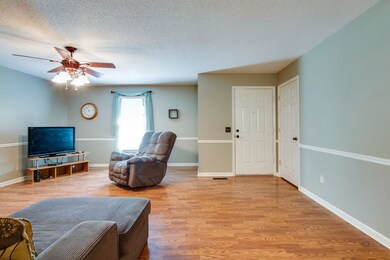 1309 Glenoaks Rd, Shelbyville, TN 37160 - photo 5