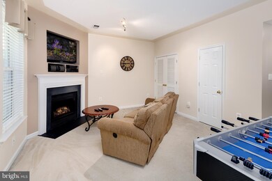 14233 Legend Glen Ct, Gainesville, VA 20155 - photo 6