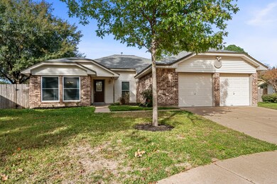 8623 Greenleaf Lake Dr, Houston, TX 77095 - photo 3