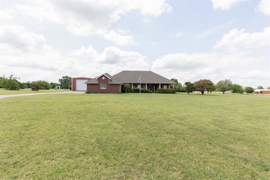 1501 Stable Rock, Yukon, OK 73099 - photo 3