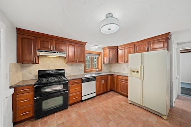 143 Dillingham Way, Hanover, MA 02339 - photo 4