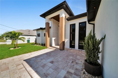 639 SW 18th Ct, Cape Coral, FL 33991 - photo 3