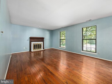 1405 Weatherstone Dr unit 1405, Paoli, PA 19301 - photo 6