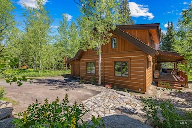 131 Twin Creek Ct, Donnelly, ID 83615 - photo 4