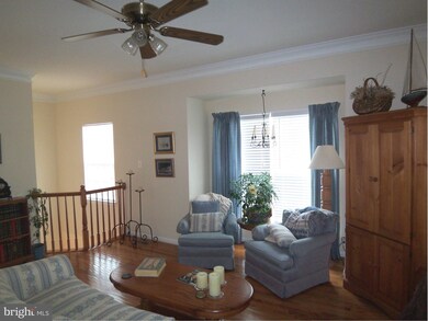 596 Tuliptree Square NE, Leesburg, VA 20176 - photo 5