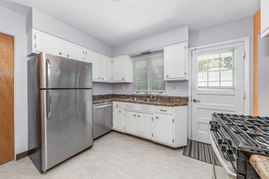 1457 N Eagle St, Naperville, IL 60563 - photo 3