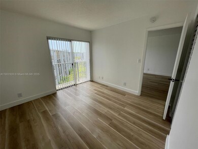 8700 N Sherman Cir unit 501, Miramar, FL 33025 - photo 4