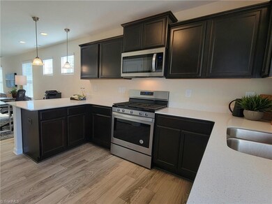 Ex: Kitchen