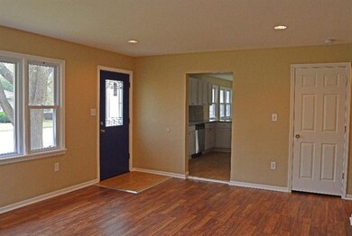 747 N Ernest St, Griffith, IN 46319 - photo 4